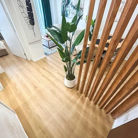 Azure Dream G8 Golem (Tirana)