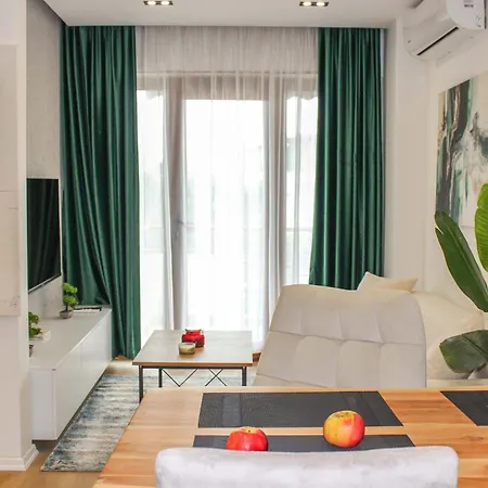 Azure Dream G8 Apartman