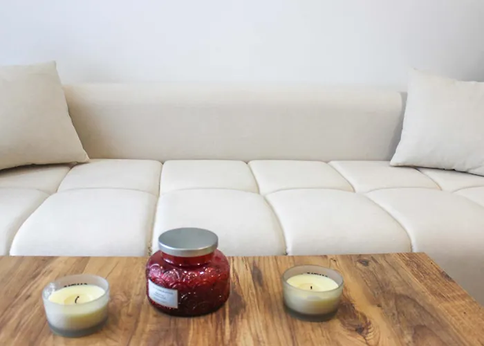 Azure Dream G8 Lejlighed Golem (Tirana)