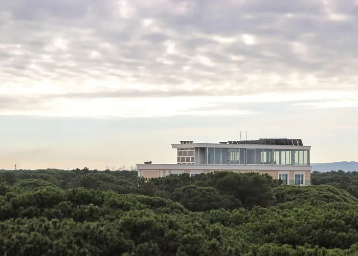 Azure Dream G8 Lejlighed Golem (Tirana)